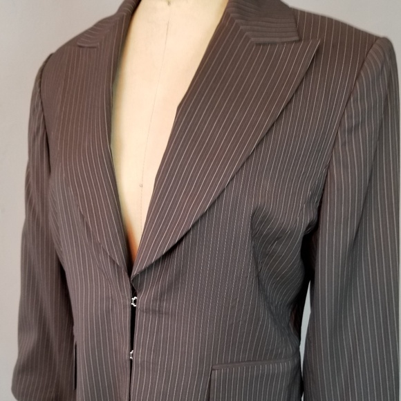 Banana Republic Brown Pinstripe Blazer Jacket - Picture 2 of 8